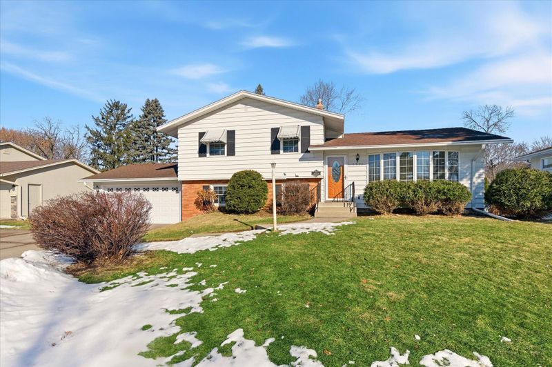 1971 Birch St, White Bear Lake, MN 55110
