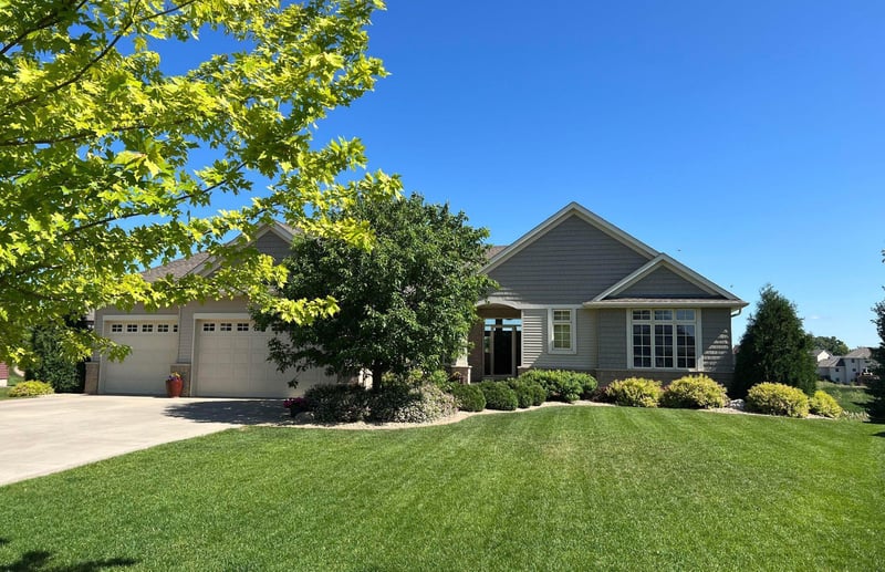 832 Savanna Trl, Delano, MN 55328