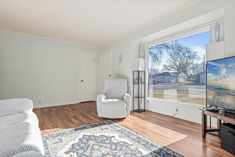 203 Moreland Ave E, West Saint Paul, MN 55118
