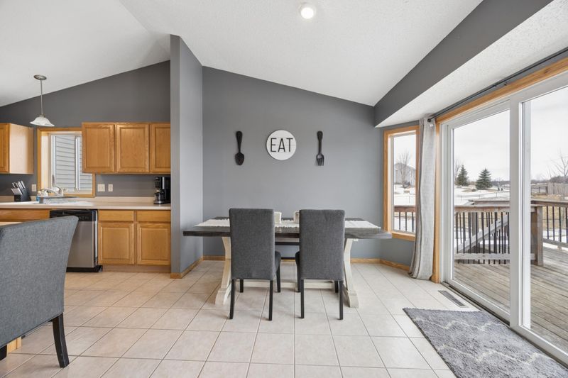 203 Quail Dr, Montrose, MN 55363
