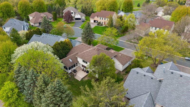 7373 Moonlight Ln, Eden Prairie, MN 55346