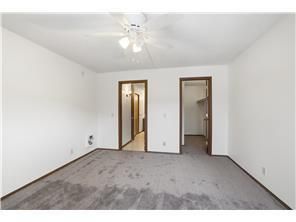 10441 Greenbrier Rd #120, Minnetonka, MN 55305