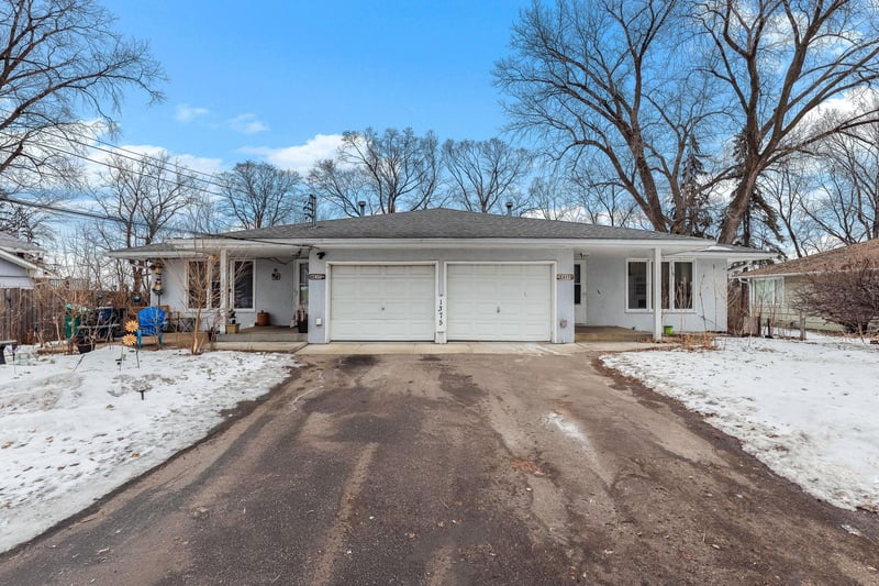 1375 Skywood Ln NE, Fridley, MN 55421