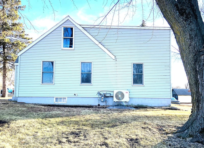 1168 Prospect Ave, Windom, MN 56101