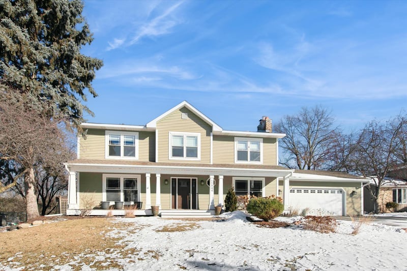 11844 Dunhill Rd, Eden Prairie, MN 55344