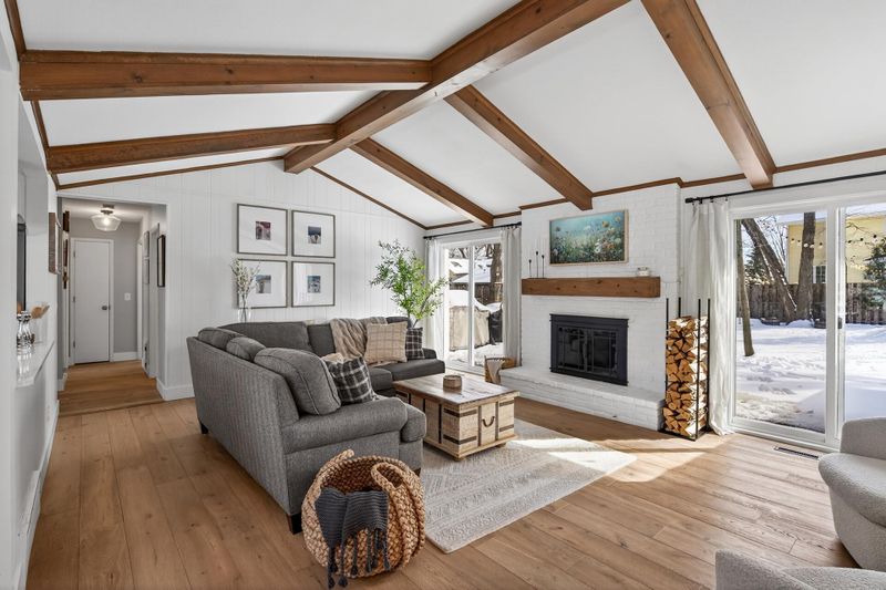 3551 Lilac Ln, Minnetonka, MN 55345