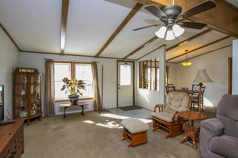 541 NW 3rd St, Buffalo Lake, MN 55314