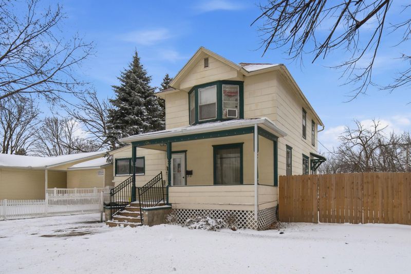 134 W University St, Owatonna, MN 55060