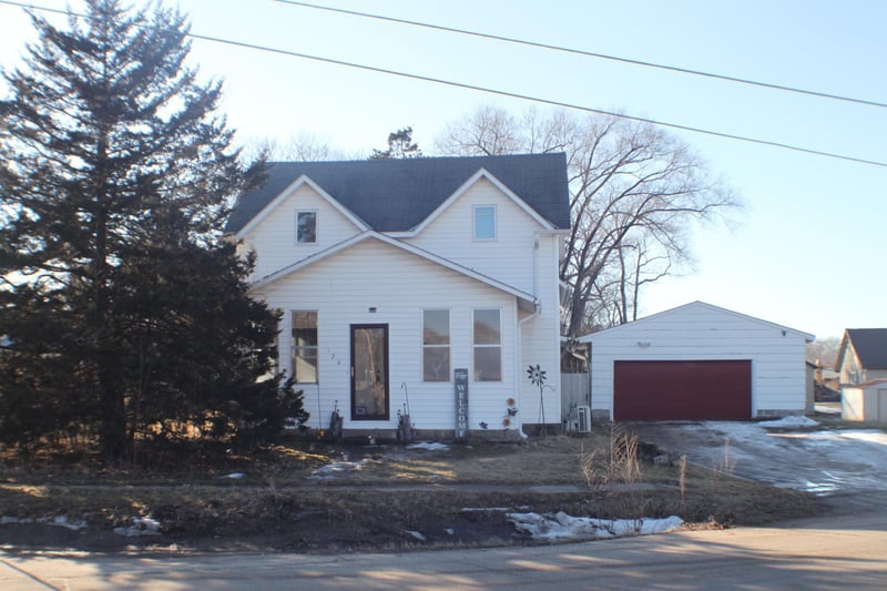 126 Mill St, Minnesota City, MN 55959