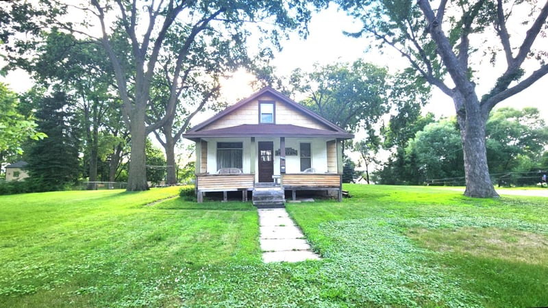 801 Summit Ave, Saint Paul Park, MN 55071