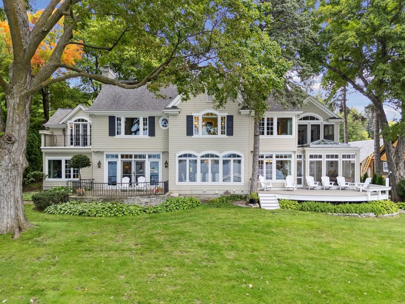 964 E Shady Ln, Wayzata, MN 55391