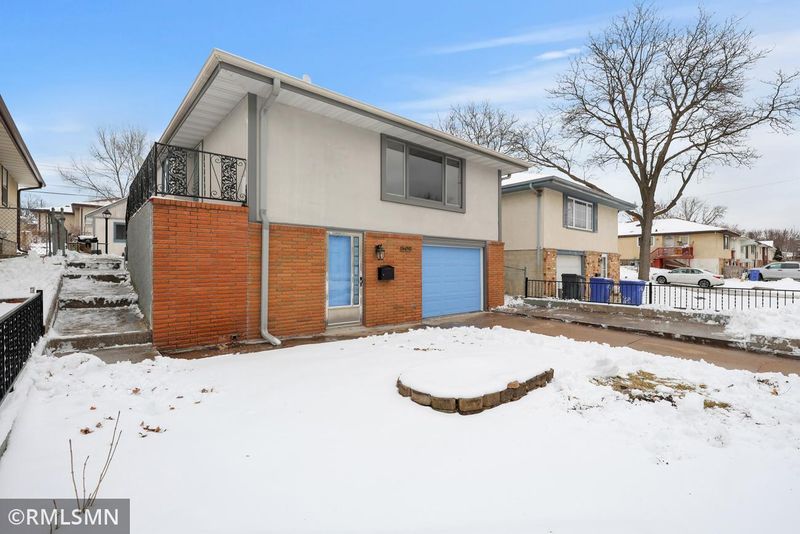 1508 Mcafee St, Saint Paul, MN 55106