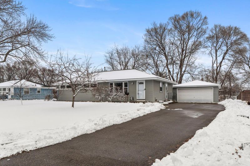 9701 Oakland Ave, Bloomington, MN 55420