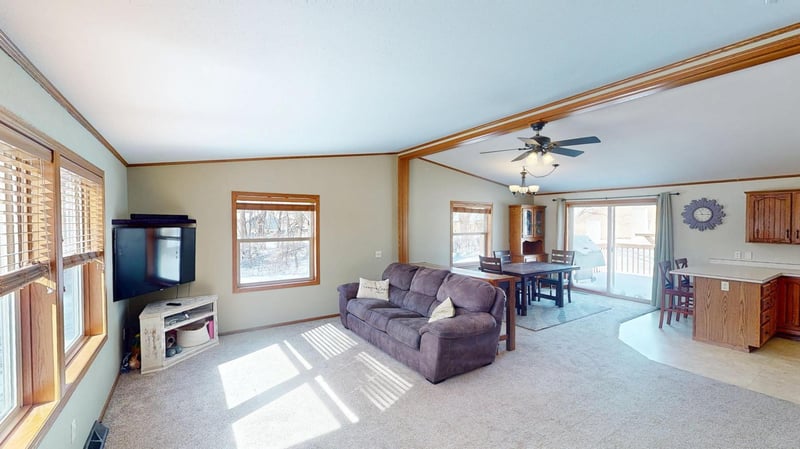 23926 3rd St, Trempealeau, WI 54661