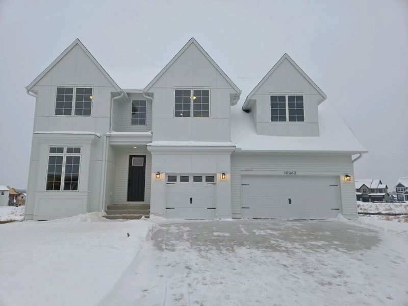 10362 Ranier Ln N, Maple Grove, MN 55311