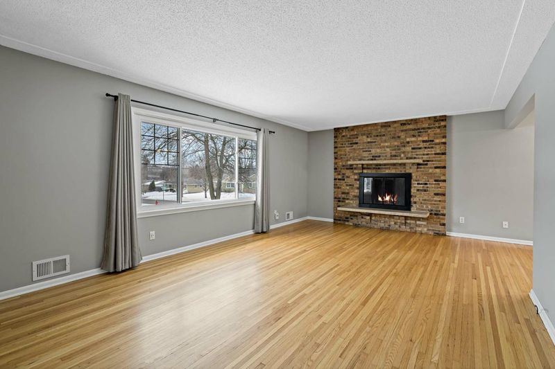 3001 Utah Ave N, Crystal, MN 55427