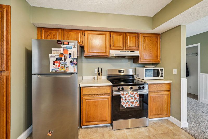 811 Monroe St, Anoka, MN 55303