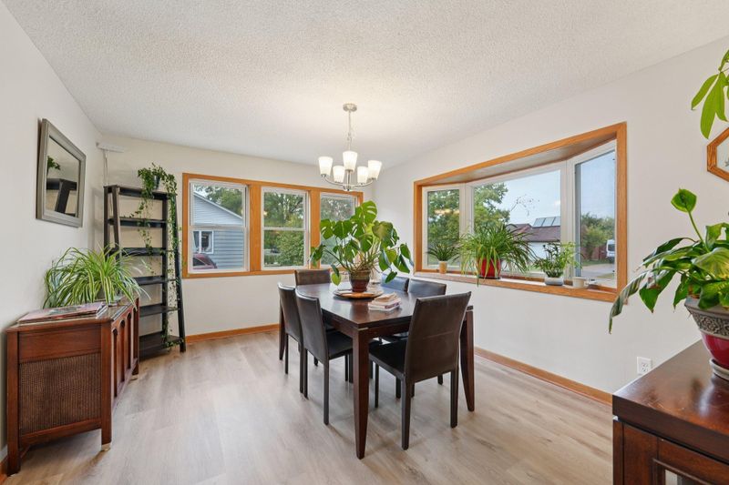 2017 Brookview Dr, Brooklyn Center, MN 55430
