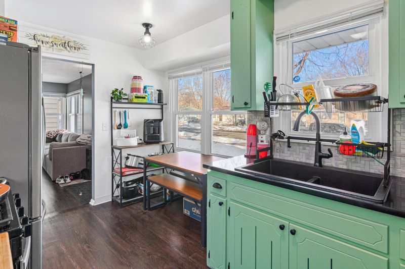 5213 Oliver Ave N, Minneapolis, MN 55430