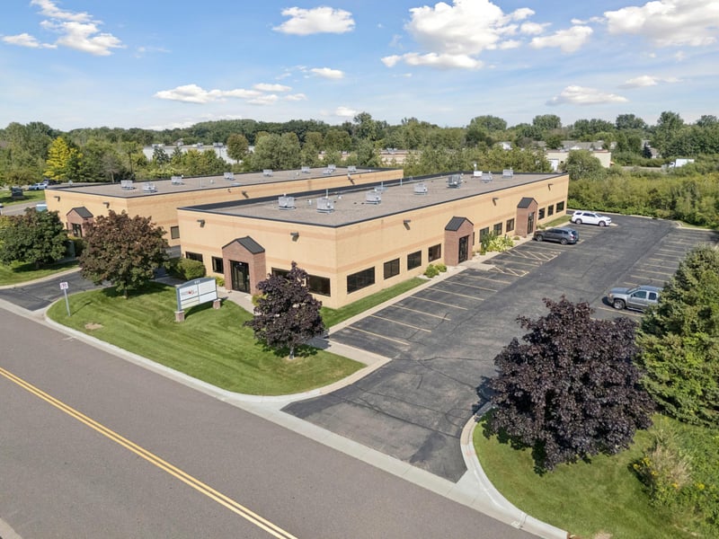 533 Hayward Ave N, Oakdale, MN 55128