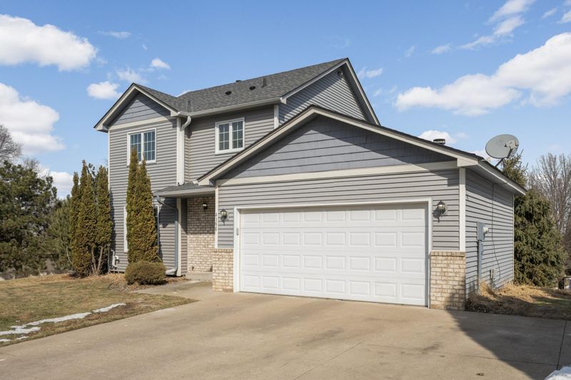 4190 Braddock Trl, Eagan, MN 55123
