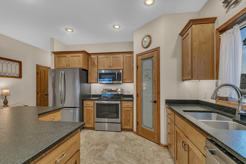 45 Waterford Ln, Waite Park, MN 56387