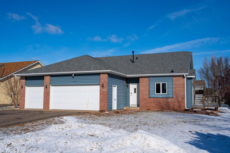 1129 4th St N, Sartell, MN 56377