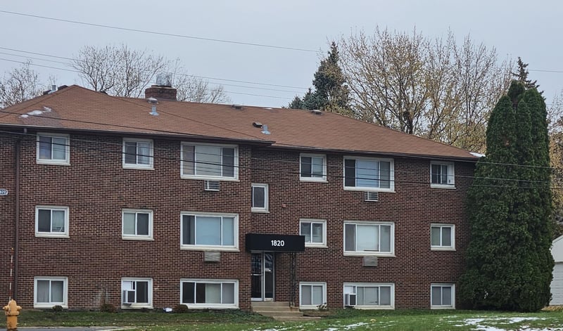 1820 Bromley St, South Saint Paul, MN 55075