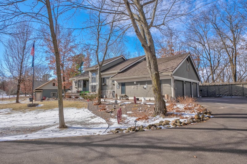 2715 Cherry Blossom Ln, Menomonie, WI 54751