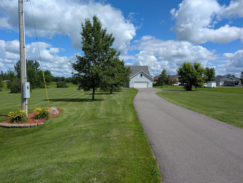 505 Walnut Ave, Holdingford, MN 56340
