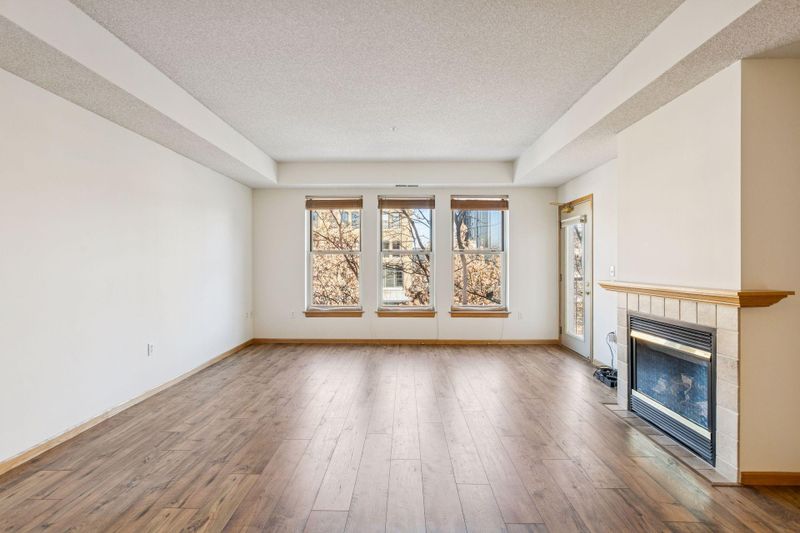 645 N 1st St #306, Minneapolis, MN 55401