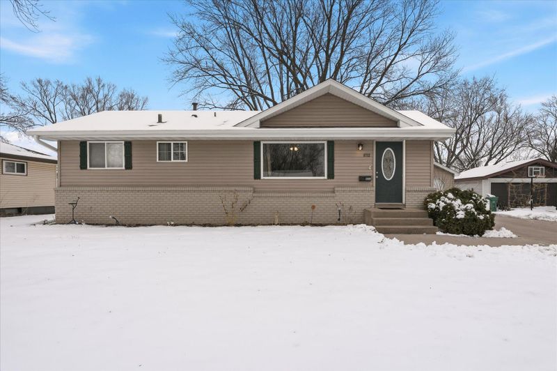 6712 Ewing Ave N, Brooklyn Center, MN 55429