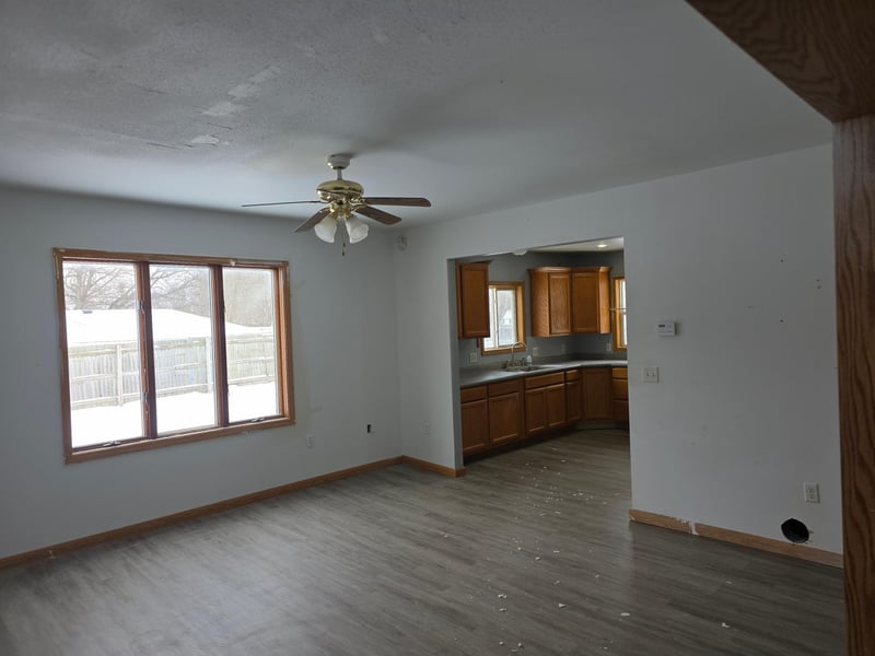 430 N Valley Dr, Morton, MN 56270