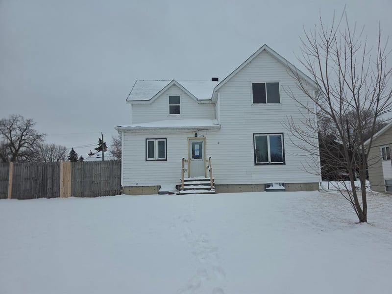 430 N Valley Dr, Morton, MN 56270
