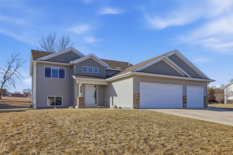 700 Buffalo Hills St, Buffalo, MN 55313