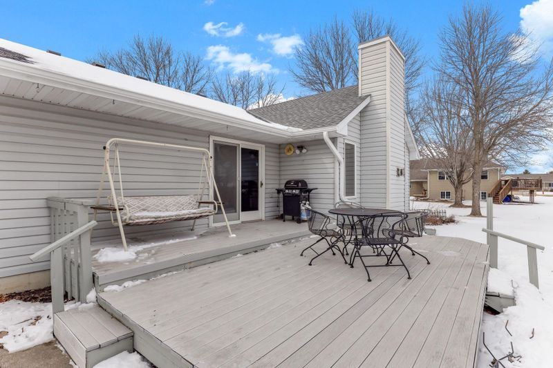 1005 9th St SE, Waseca, MN 56093