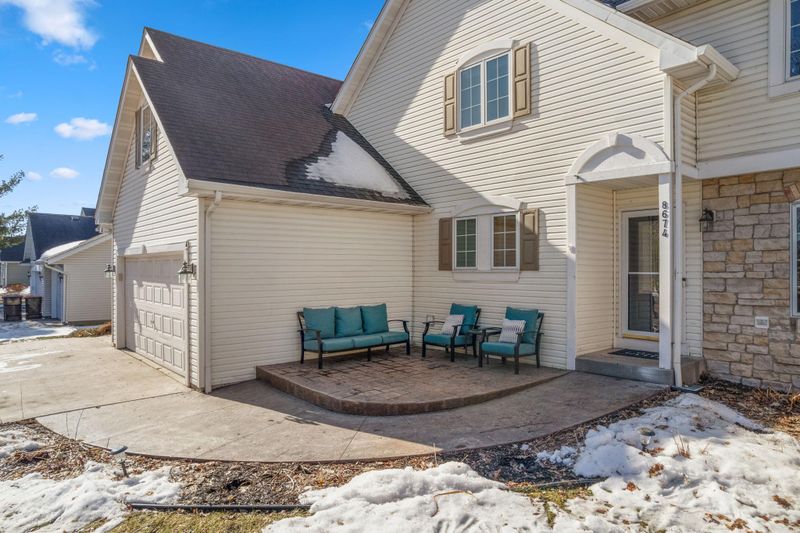 8674 Jody Cir S, Cottage Grove, MN 55016