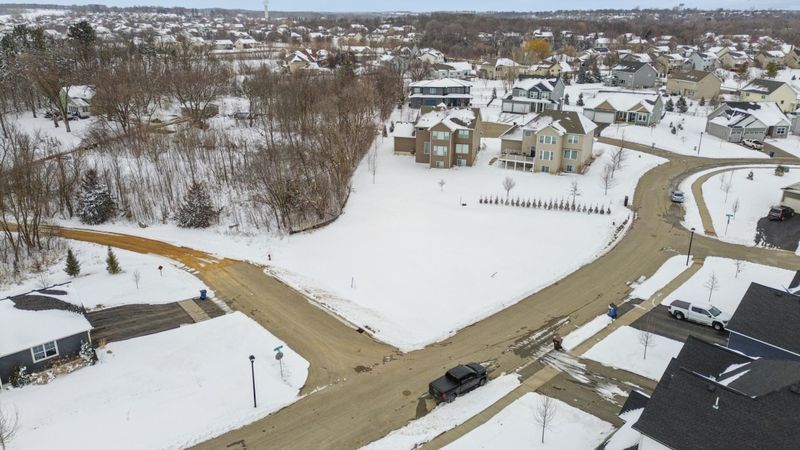 4708 Towns Edge Rd, Saint Bonifacius, MN 55375