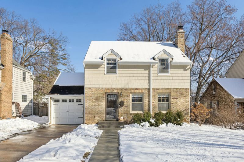 2827 Quentin Ave, Saint Louis Park, MN 55416