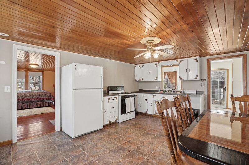 1574 Dove Ln, Mound, MN 55364