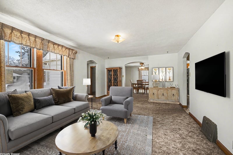 130 S Grove St, Belle Plaine, MN 56011