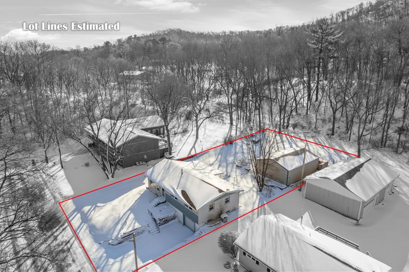 410 Anderson St W, Houston, MN 55943