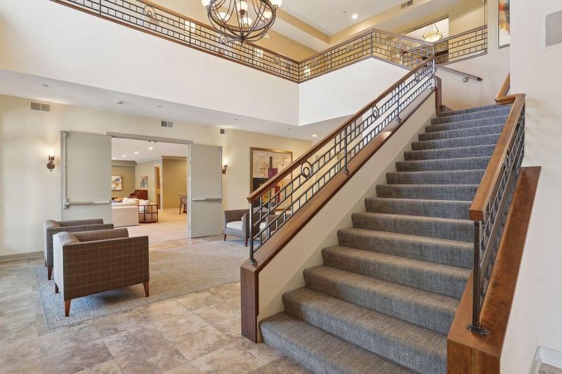 555 Oak Ridge Pl #360, Hopkins, MN 55305