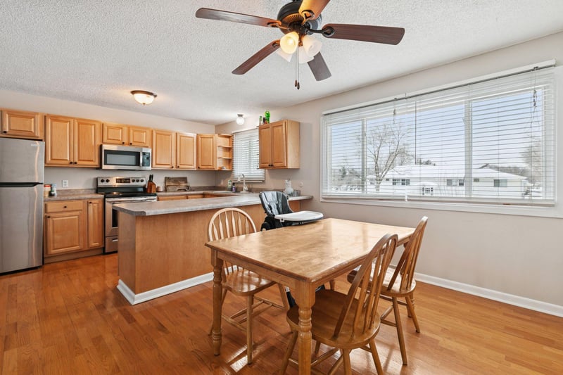 708 Heritage Way, Farmington, MN 55024