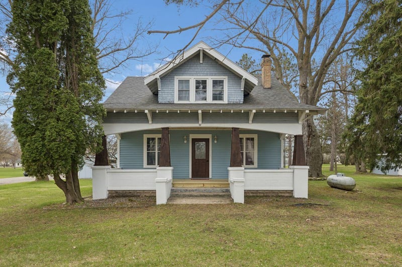 114 E Elm Ave, Upsala, MN 56384