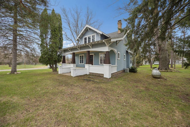 114 E Elm Ave, Upsala, MN 56384