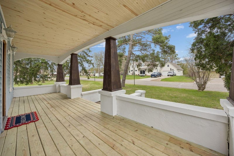 114 E Elm Ave, Upsala, MN 56384