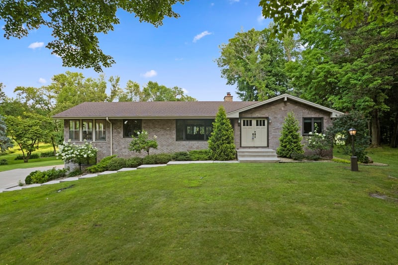 10366 Fenner Ave SE, Delano, MN 55328