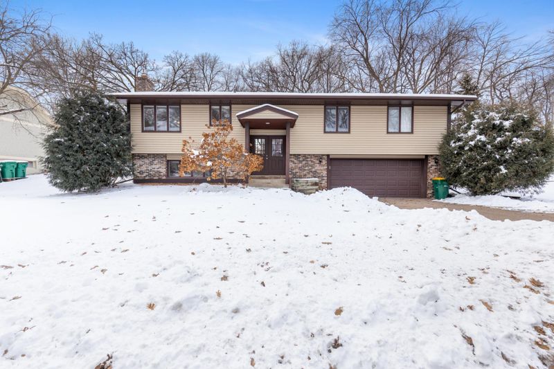 303 Heather Ln, Long Lake, MN 55356