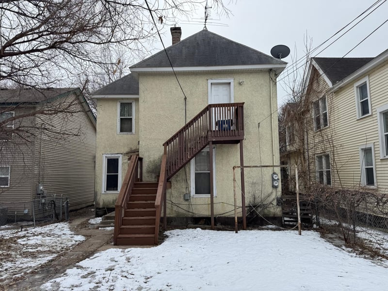 895 Edmund Ave, Saint Paul, MN 55104